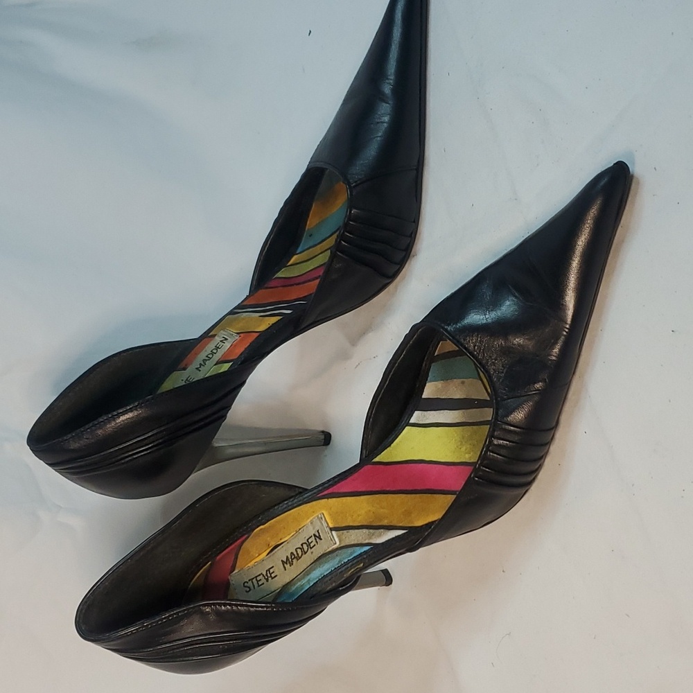 Steve Madden Broil d'Orsay high heels pleated leather steel heel 8B